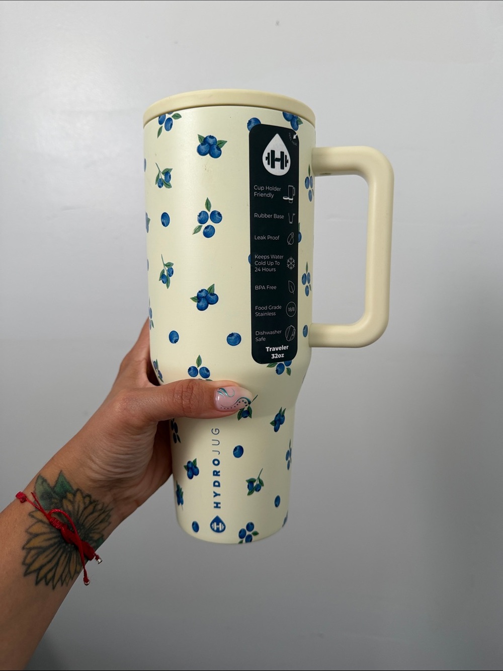 HydroJug Cream Travel Tumbler with Blue Berry Print and Handle